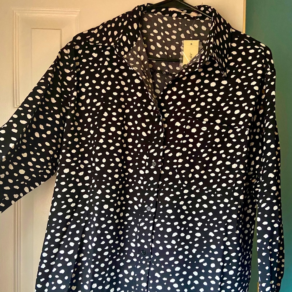 Francesca’s Black & White Animal Print Button Down
